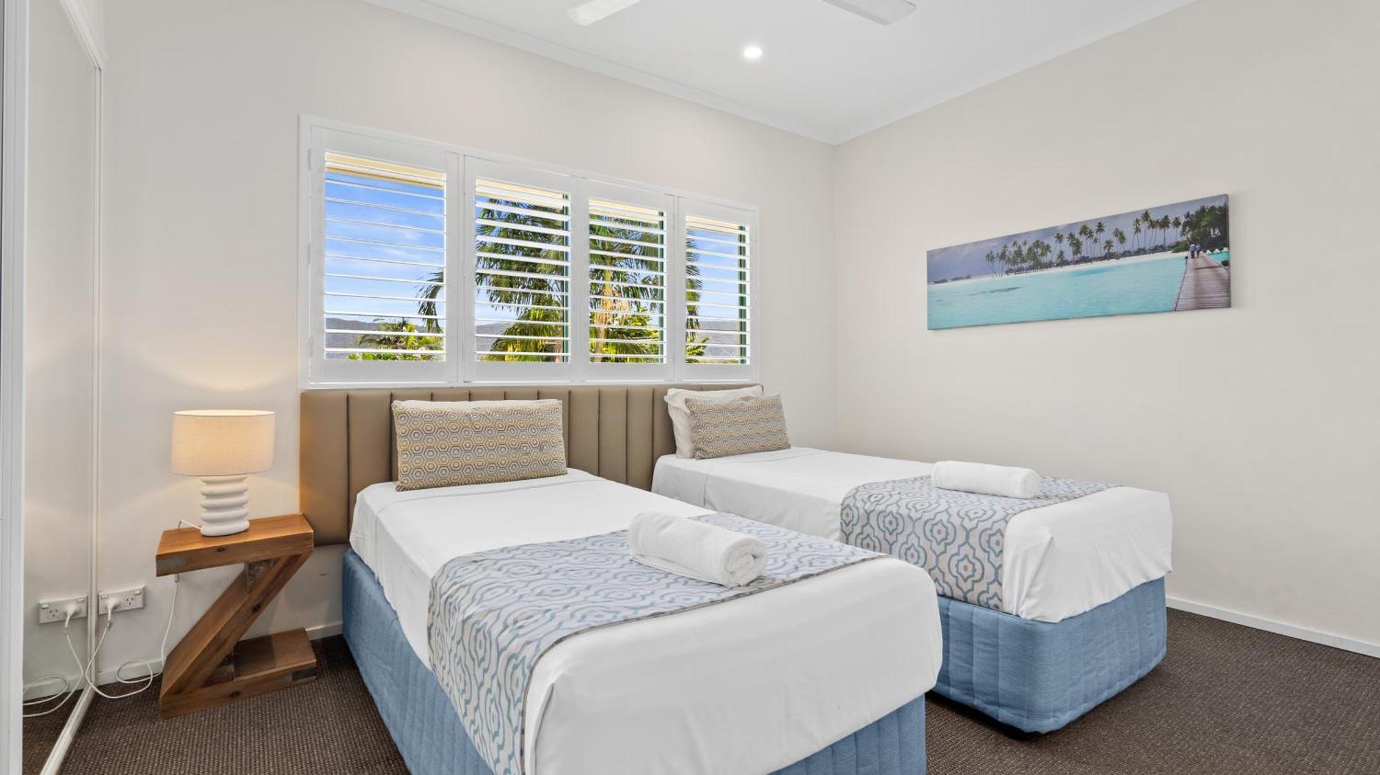 Coral Sands Beachfront Resort Trinity Beach Extérieur photo